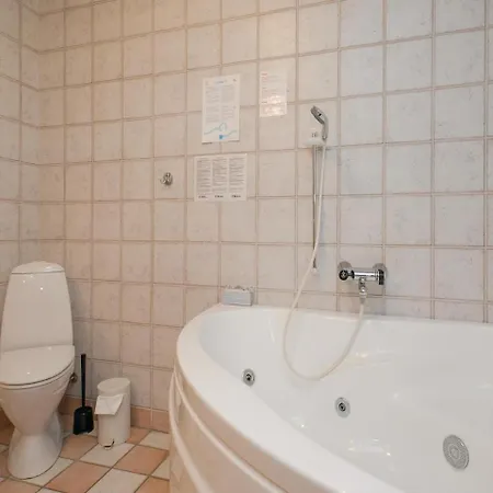 Дом отдыха Two Bedroom Holiday In Лёккен