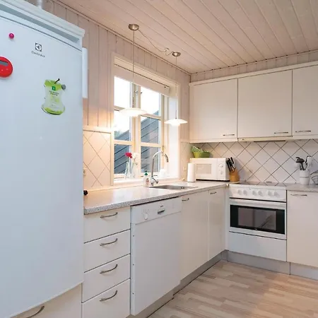 Two Bedroom Holiday In *