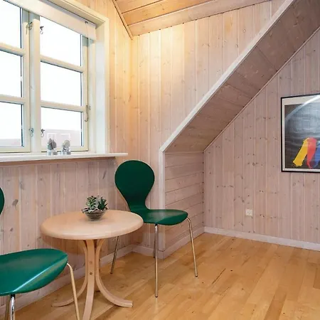 Дом отдыха Two Bedroom Holiday In