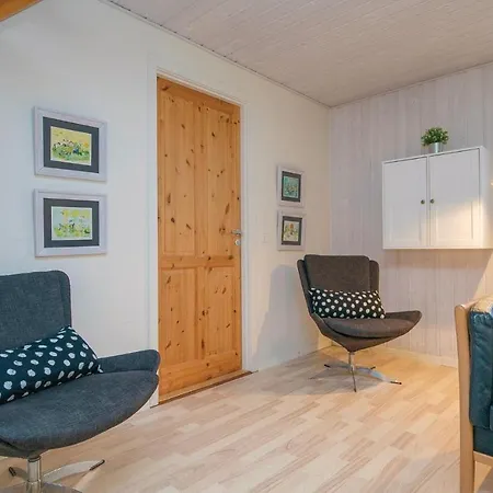Two Bedroom Holiday In Дом отдыха Лёккен